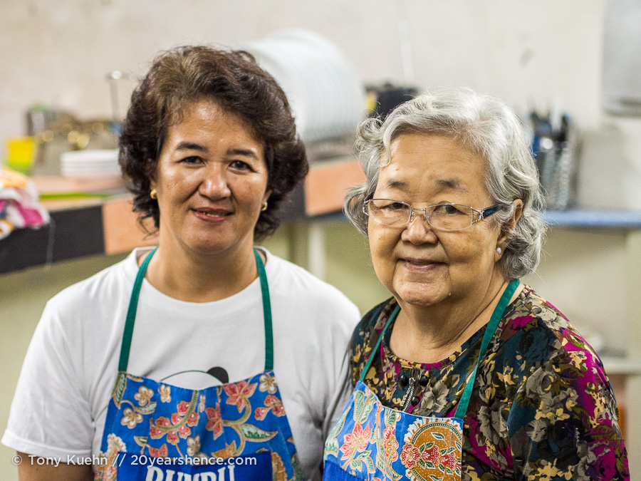 The women who run Bumbu Cooking Class in Kuching