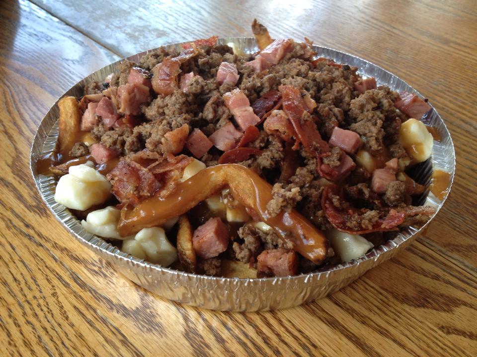 Poutine with all the fixins